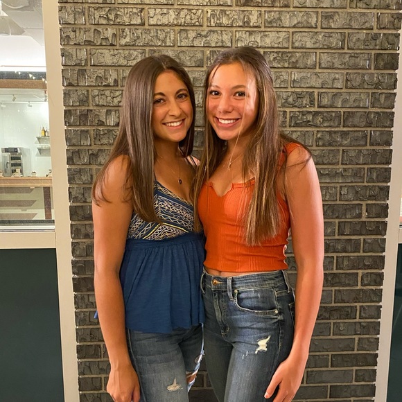 Meet your Posher, Gaby - Picture 1 of 1